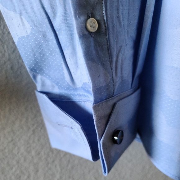 Shirt - Picture 6 of 7